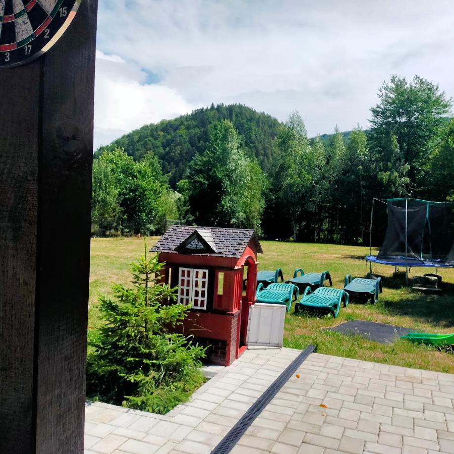 Casa Luna Gura Humorului Luaran gambar